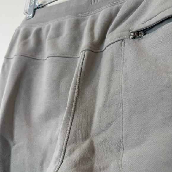Lululemon Men's Relaxed-Fit French Terry Jogger Pants Ankle Seal Grey Small - Picture 5 of 10
